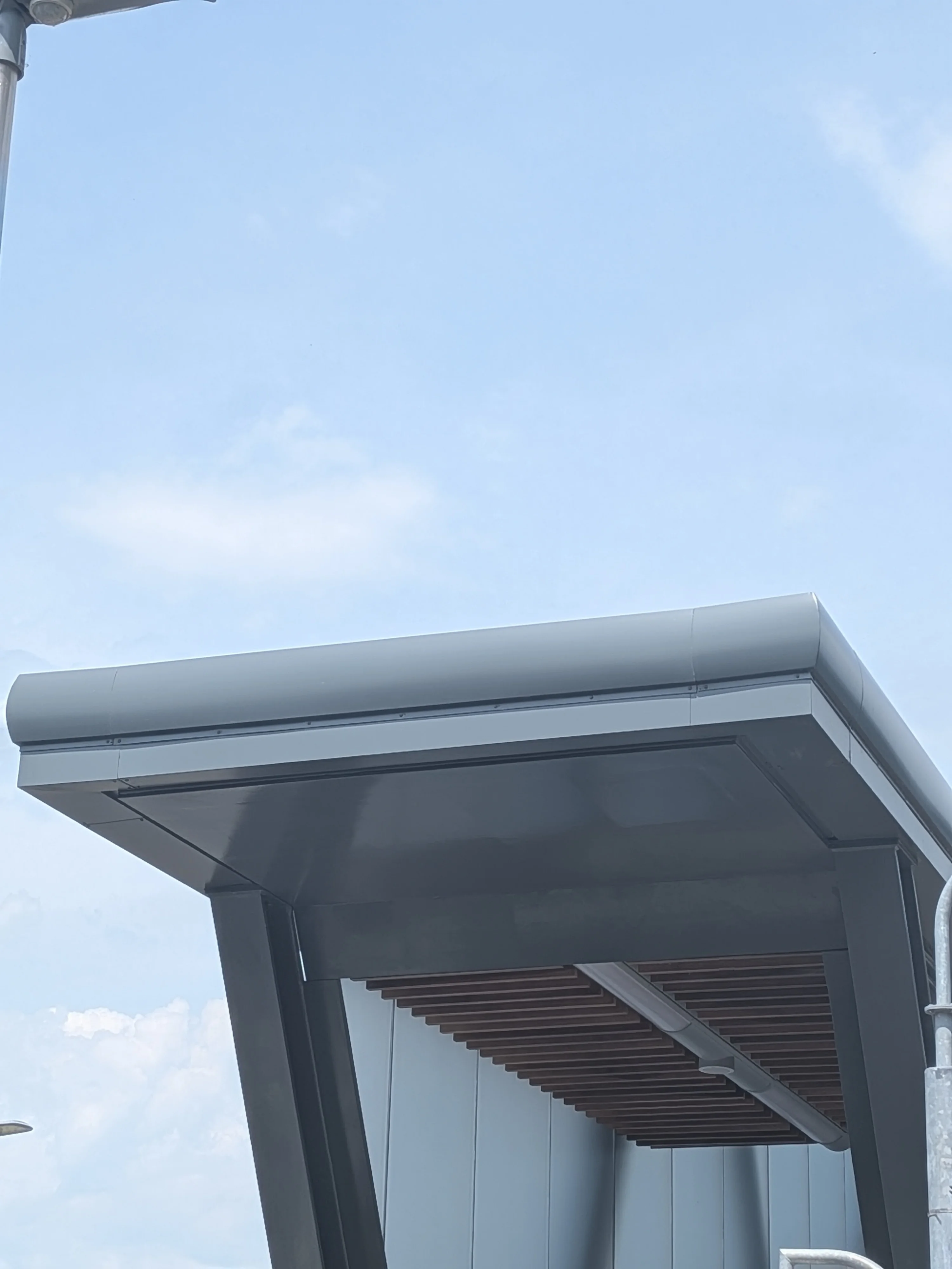 Bespoke aluminium bullnose fabrication